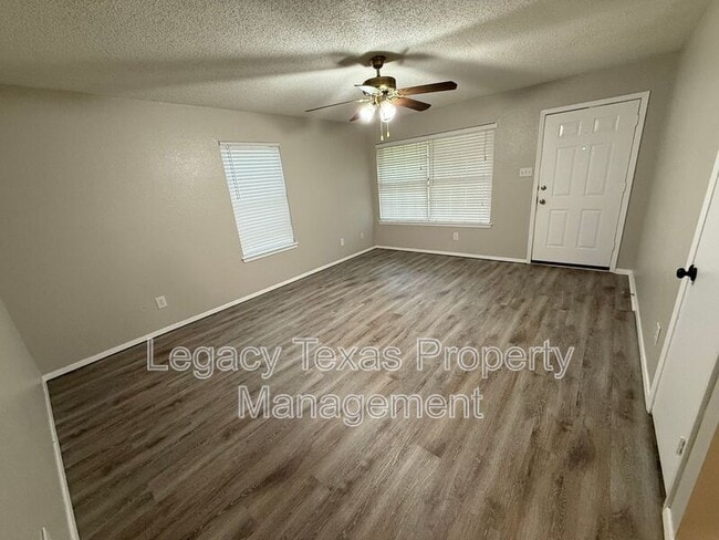 Photo - 516 Highpoint Dr Unit Apt A