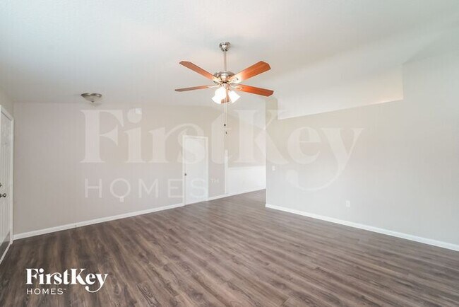 Photo - 6835 Hornbuckle Blvd