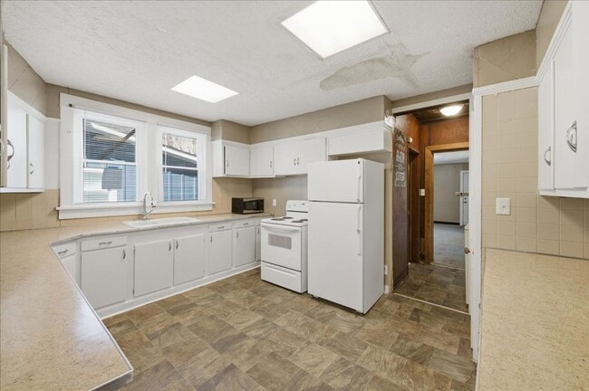 Photo - 4114 E Washington St