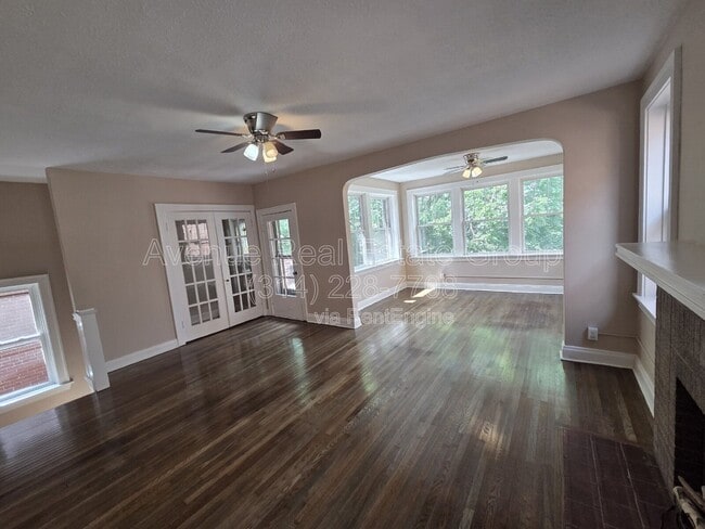 Photo - 4956 Holly Hills Ave