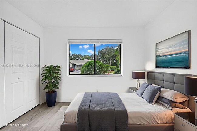 Photo - 453 Lakeview Dr