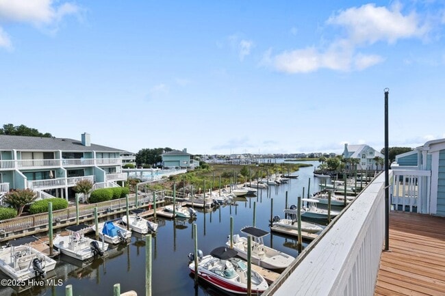 202 Lewis Dr Unit L202