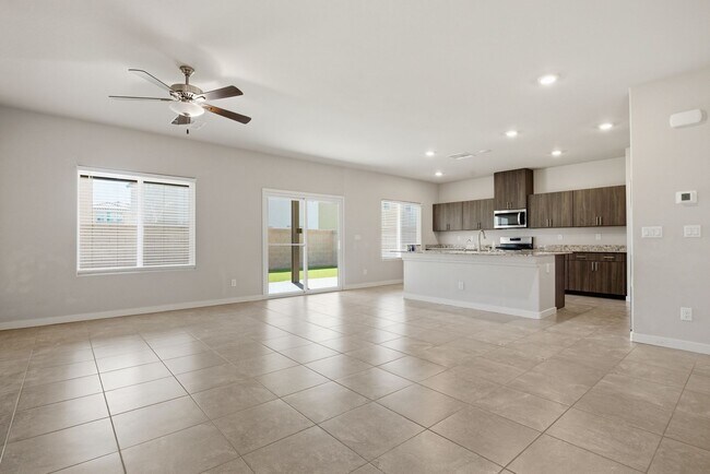 Photo - 3763 Corellia Ave