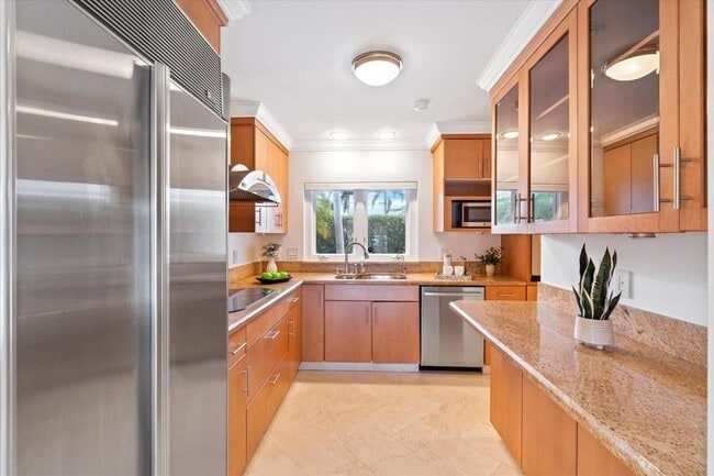 Photo - 2625 NE 12th St