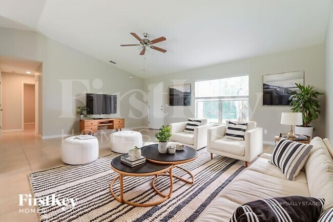 Photo - 11940 Helicon Ave