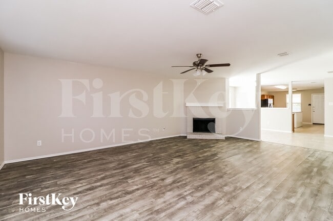 Photo - 1413 Erin Ct