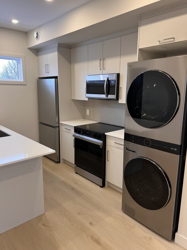 Photo - 79 Marquette Ave Unit 5