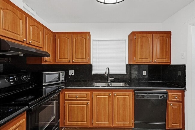 Photo - 5140 SW 40th Ave Unit 23C