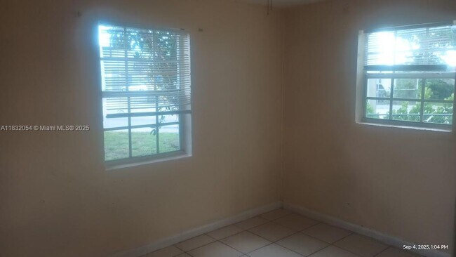 Photo - 2300 NW 15th Ct Unit A