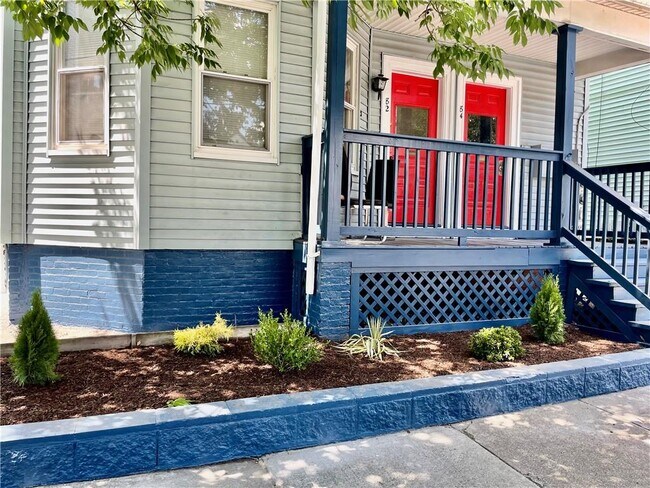 Building Photo - 84 Ayrault St Unit 2