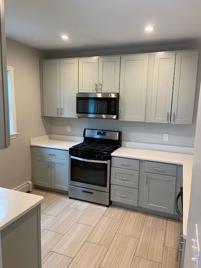 Building Photo - 701 Smith St Unit 701 Smith #2 Rental