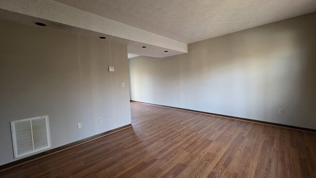 Photo - Townhouse in Smoketree Apartments