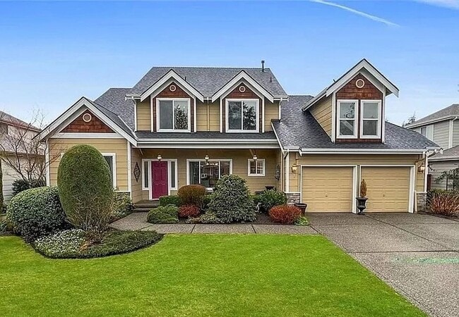 Building Photo - Elegant four-bedroom home located in desir...