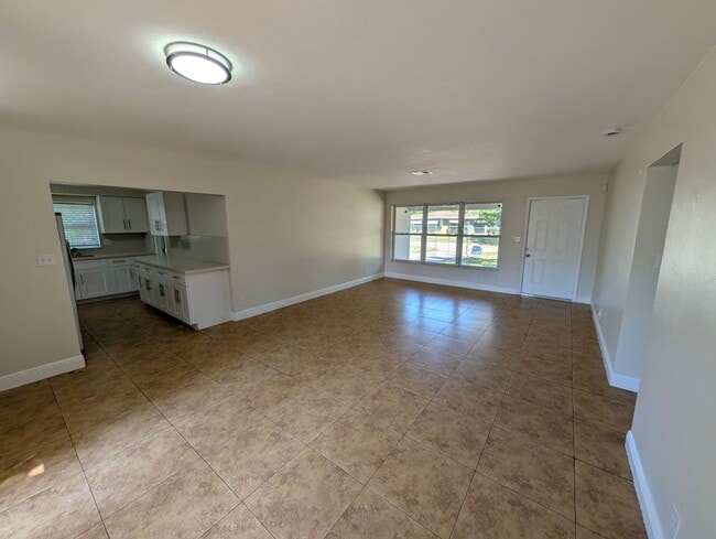 Photo - Spacious 3BR Rental with Outdoor Living Space