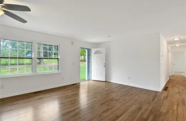 Photo - 2260 Pilgrim Mill Rd