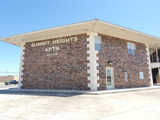 Building Photo - 411 E Central Texas Expy Rental