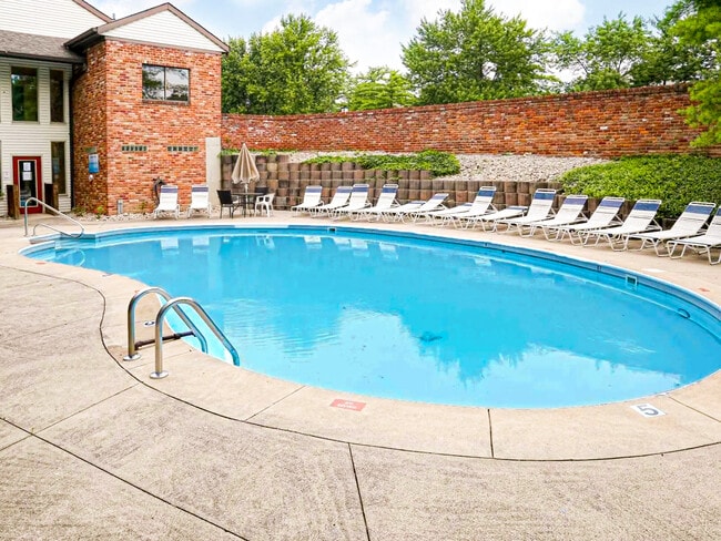 Photo - Carriage Court