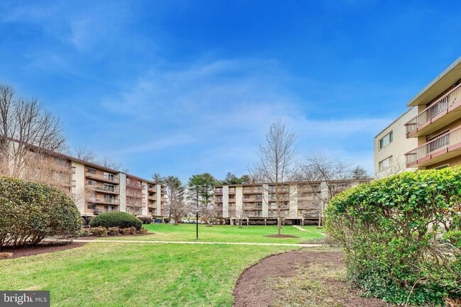 Photo - 7420 Lakeview Dr