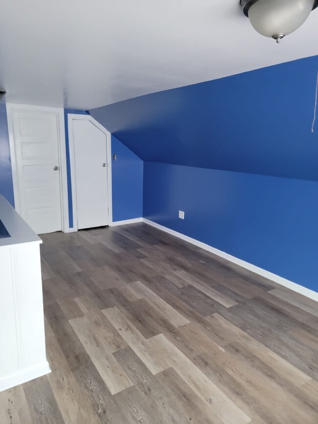 1302 W 150th St Unit 7