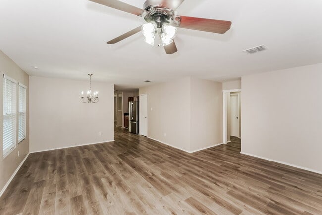 Photo - 4549 Lacebark Ln