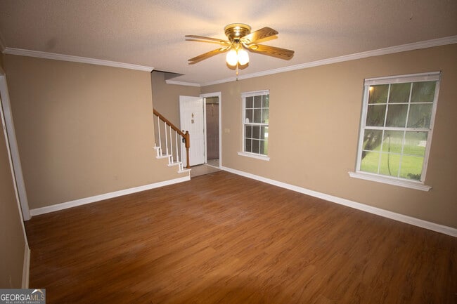 Photo - 1610 Drayton Ln