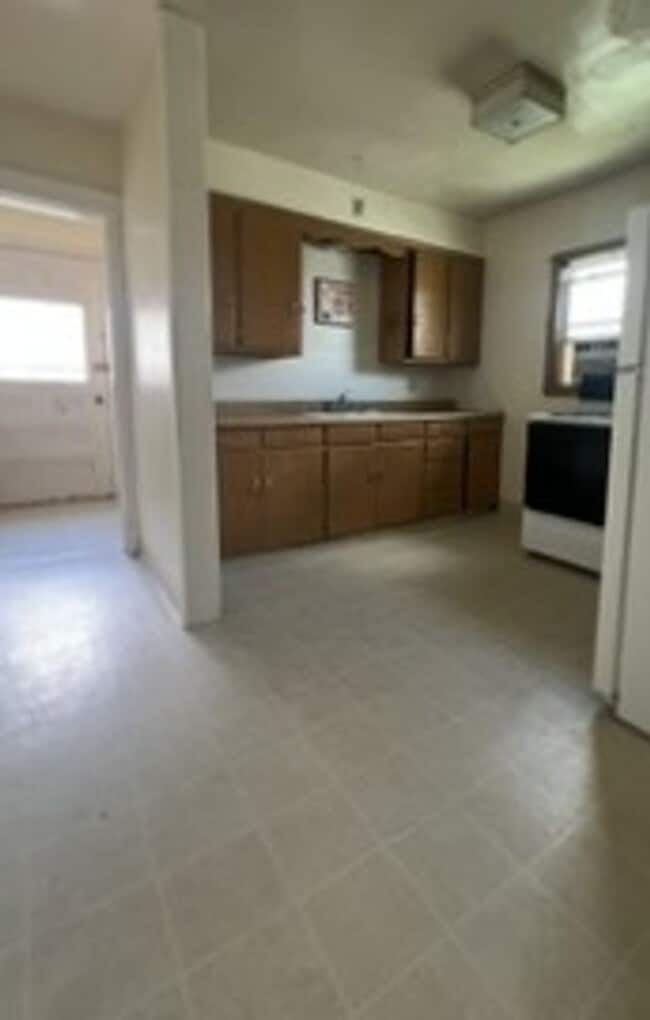 224 Carroll St Unit 224 1/2