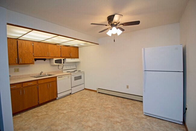 Photo - 915 7th St S Unit 11