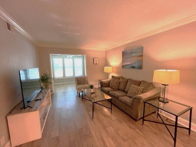 2512 Demere Rd 4  