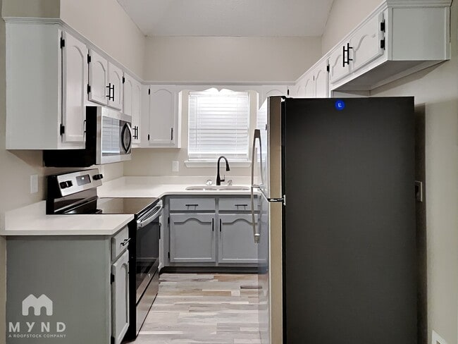 Photo - 6892 Gallop Dr