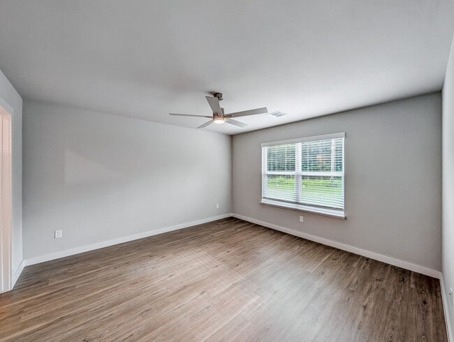 Photo - New 3 Bed 2 Bath Duplex Close to Walmart DC