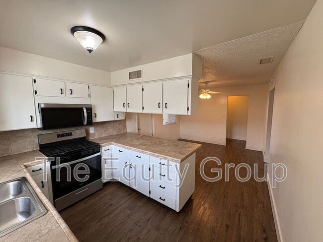 Photo - 1421 E Bardsley Ave