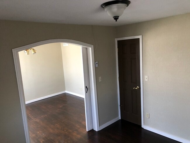 Photo - 1006 N Brobst St