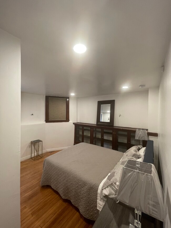 Photo - 1621 York St Unit 1