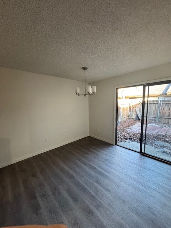 Photo - 1017 Nimrod Ct Unit A