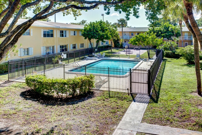 420 SE 2nd Ave Unit 23
