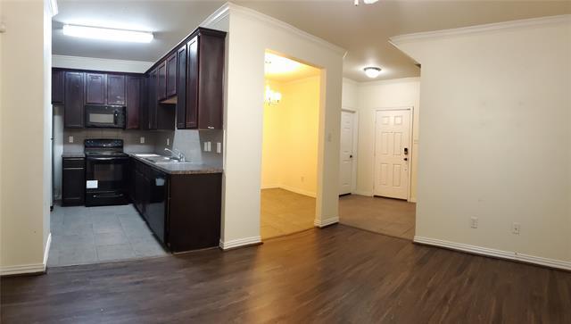 Photo - 3015 Tudor Ln