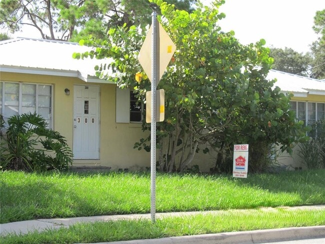 Building Photo - 300 Colonia Ln Rental