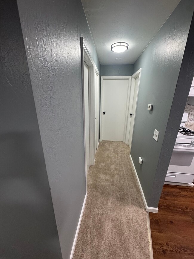 Photo - 11 Commercial St Unit Apartment 2