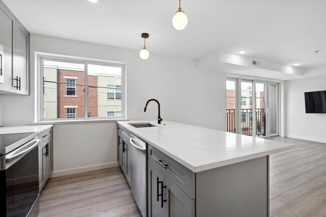 Photo - 1338 N 15th St Unidad C3