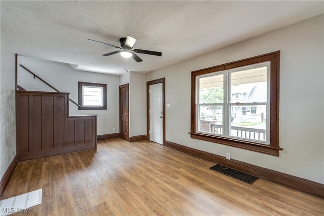 Photo - 2338 16th St SW