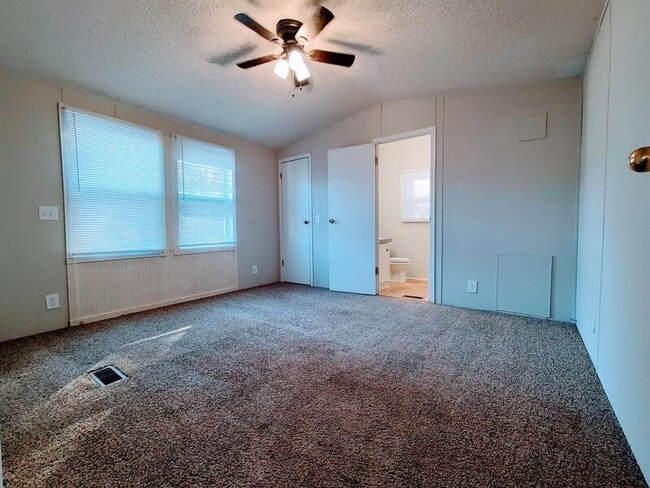 Photo - 513 Sunshine Dr