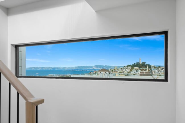 Photo - 1074 Filbert St