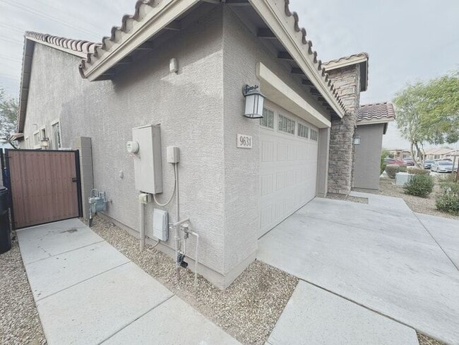 Photo - Former Builder's Model Home! 4bd/3ba Next Gen Model! Fully Upgraded!