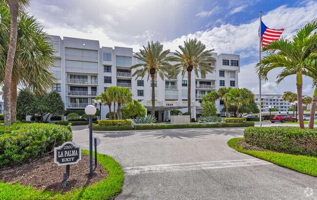 Building Photo - 2860 S Ocean Blvd Unit 211 Rental