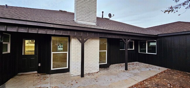 Photo - 18630 Prince William Ln