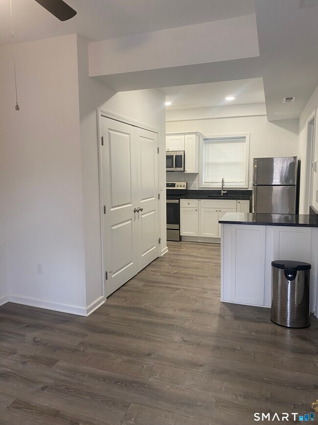 Photo - 19 Railroad Ave