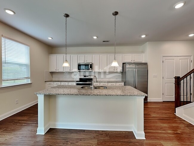 Photo - 241 Lake Vista Dr