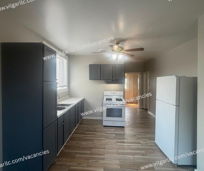 Photo - 3910 Deodar St Unit 2nd floor