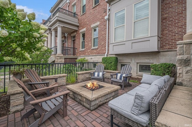 Photo - 112 S Niles Ave