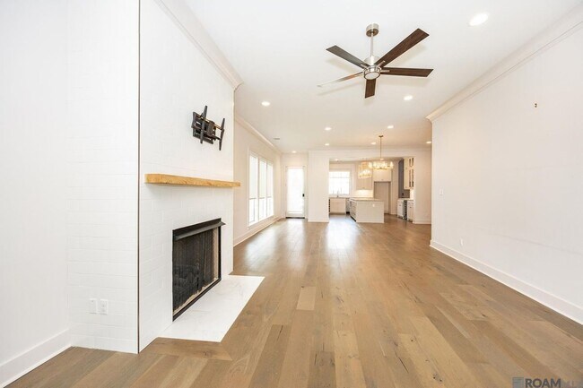Photo - 8543 Landau Dr